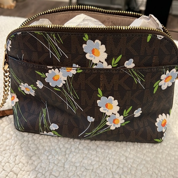 Michael Kors crossbody bag - Picture 2 of 5